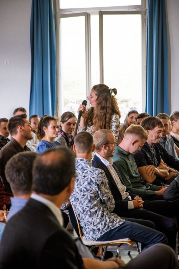 Die Neuen stellen sich vor