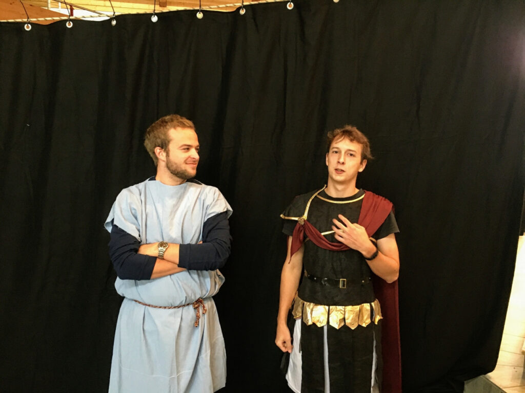 Theaterstück / Botschaft